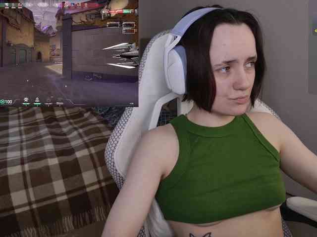 LunaL0ve webcam