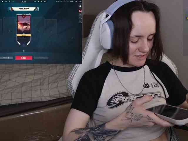 LunaL0ve webcam