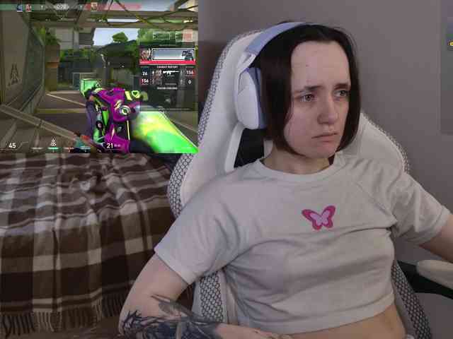 LunaL0ve webcam
