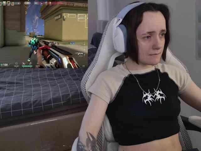 LunaL0ve webcam