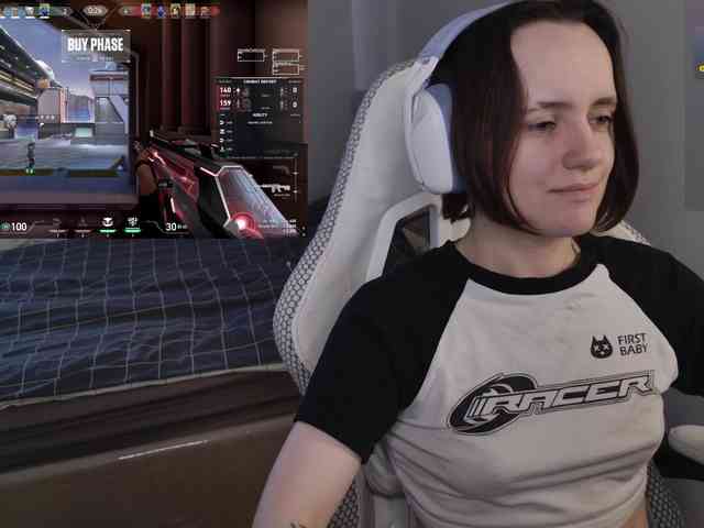 LunaL0ve webcam
