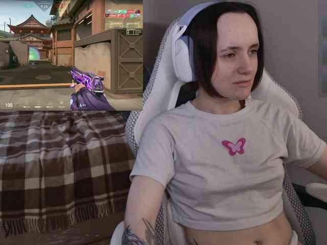 LunaL0ve webcam