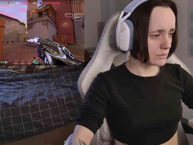 LunaL0ve webcam
