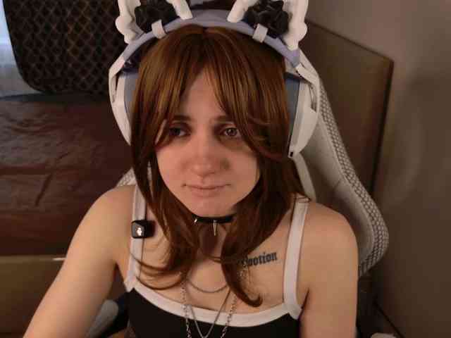 LunaL0ve webcam