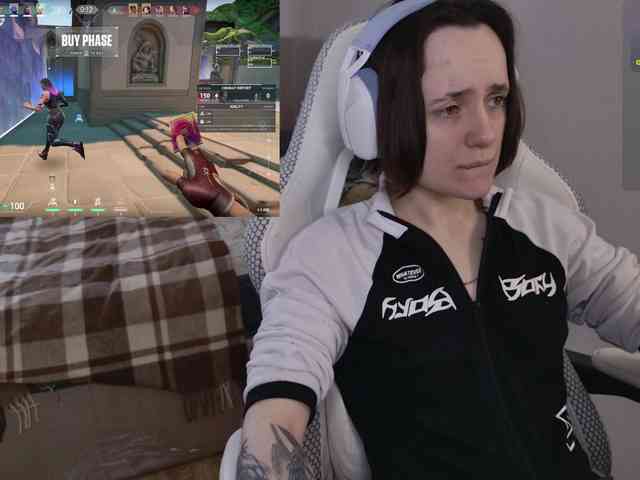 LunaL0ve webcam