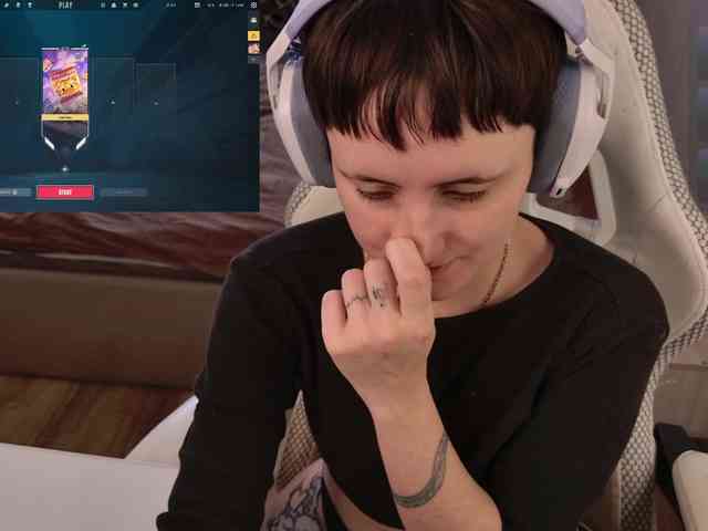 LunaL0ve webcam