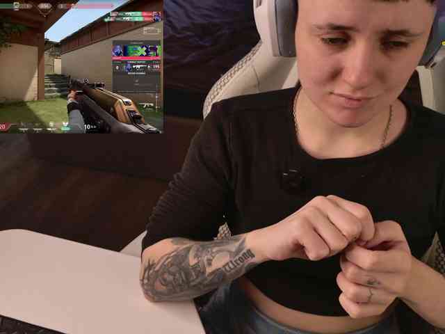 LunaL0ve webcam