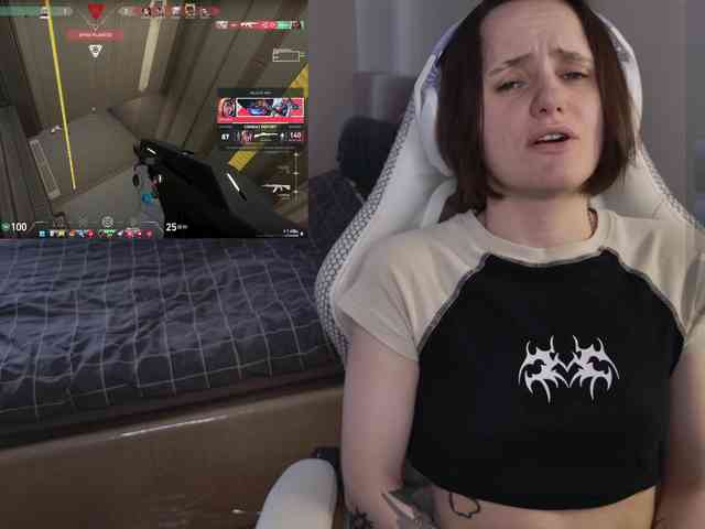 LunaL0ve webcam