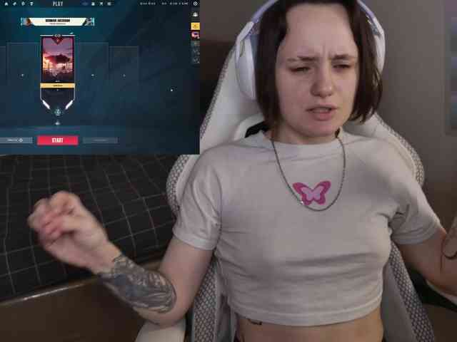LunaL0ve webcam