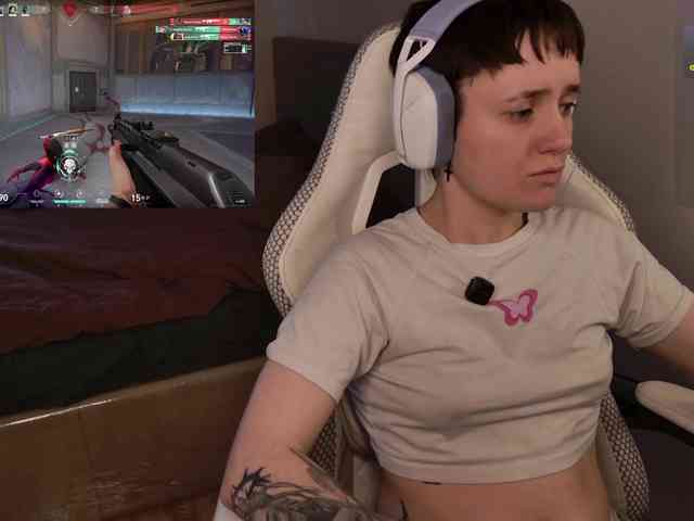 LunaL0ve webcam