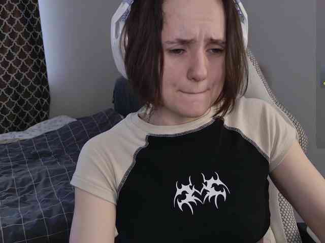 LunaL0ve webcam