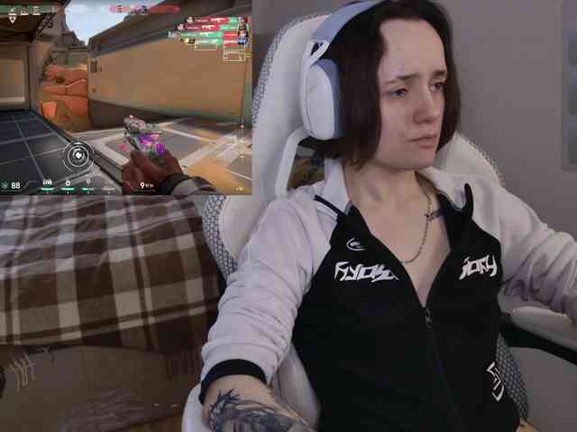 LunaL0ve webcam