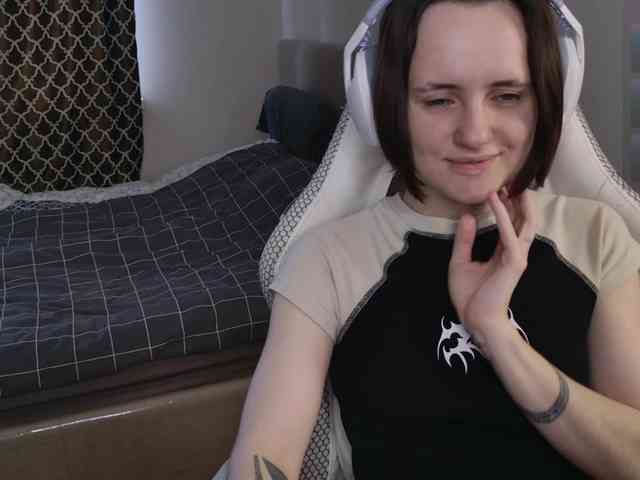 LunaL0ve webcam