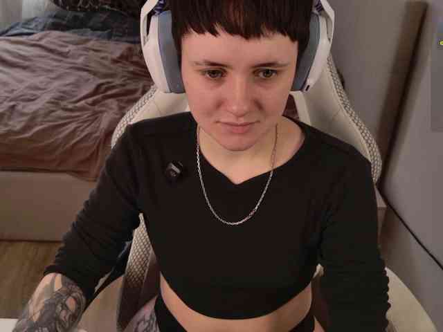 LunaL0ve webcam