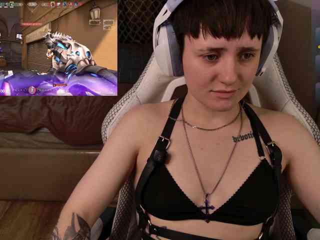 LunaL0ve webcam