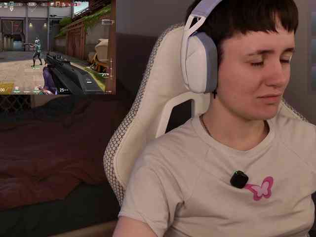 LunaL0ve webcam