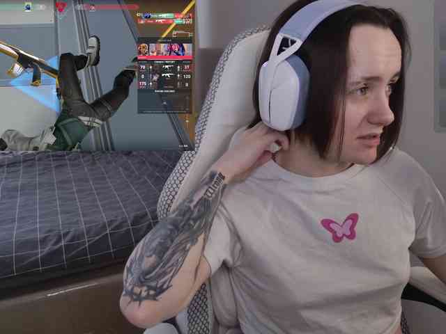LunaL0ve webcam
