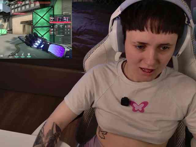 LunaL0ve webcam