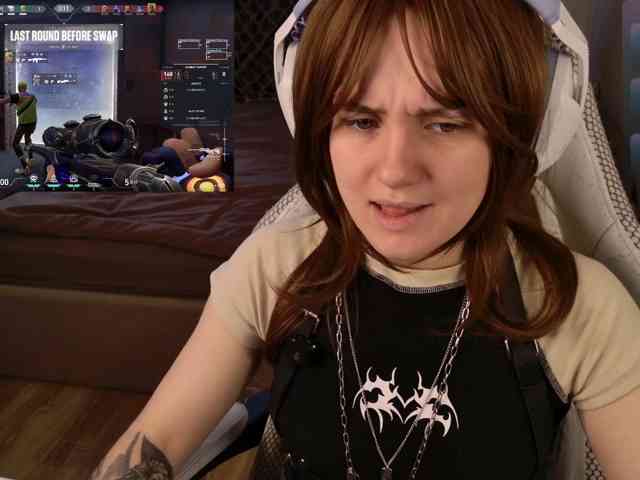LunaL0ve's webcam live show