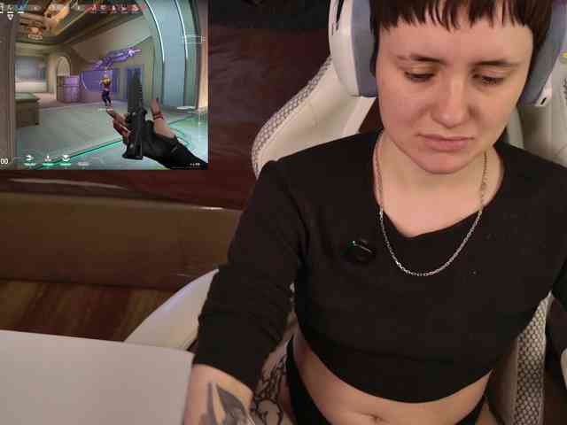 LunaL0ve webcam