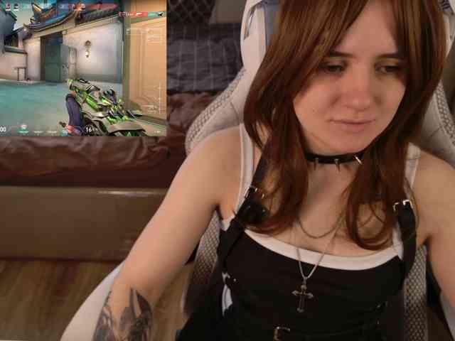 LunaL0ve webcam