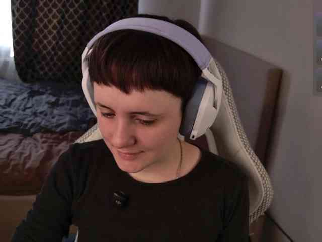 LunaL0ve webcam