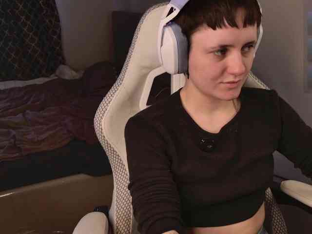LunaL0ve webcam