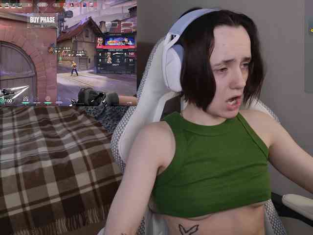 LunaL0ve webcam