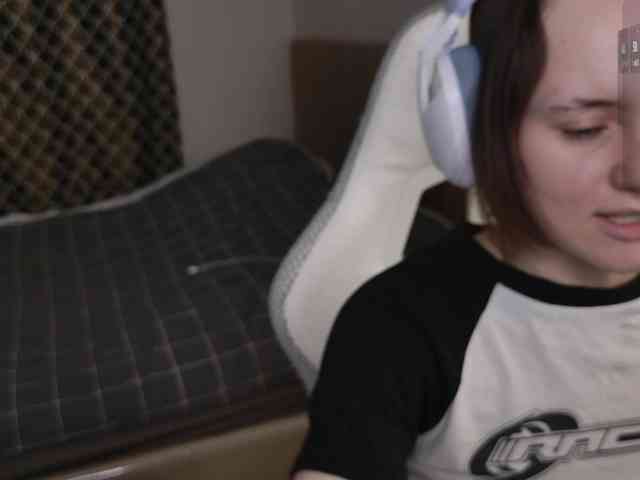 LunaL0ve webcam