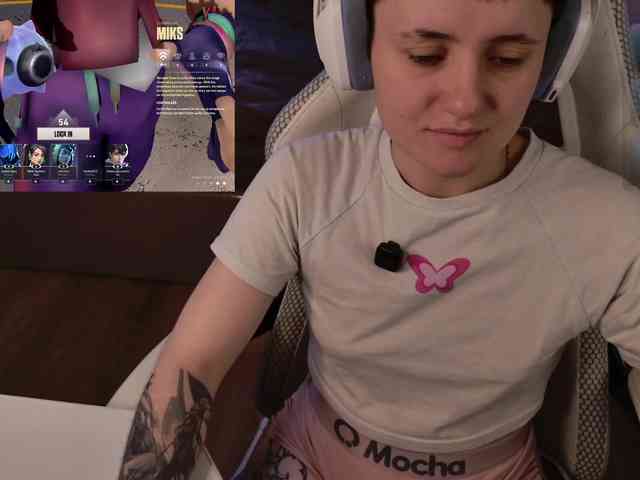 LunaL0ve webcam