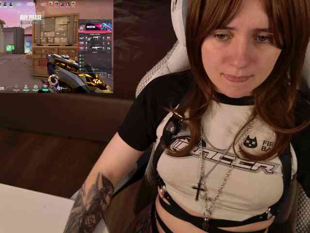 LunaL0ve webcam