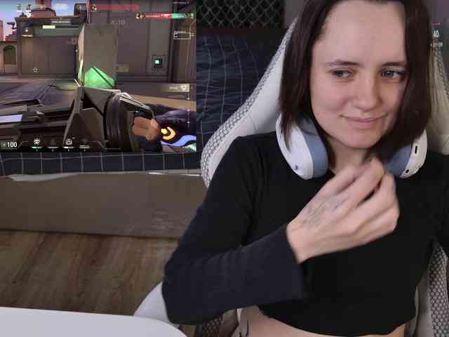 LunaL0ve webcam