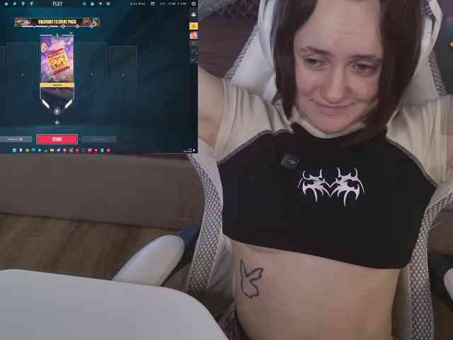 LunaL0ve webcam