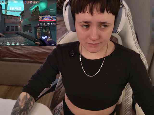 LunaL0ve webcam