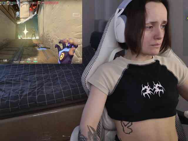 LunaL0ve webcam