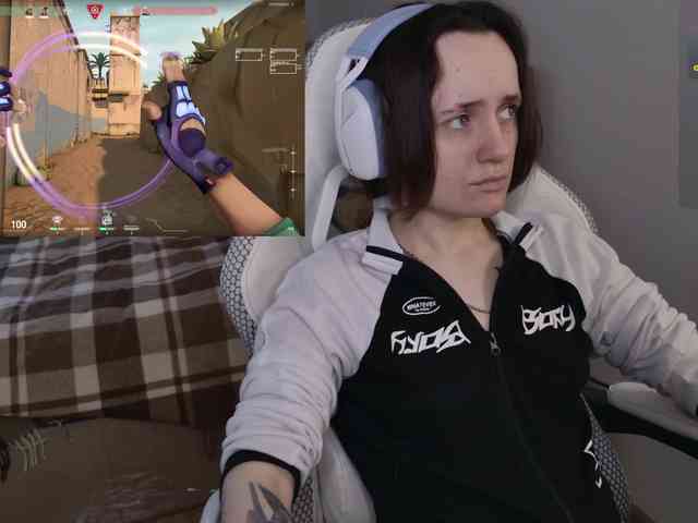 LunaL0ve webcam