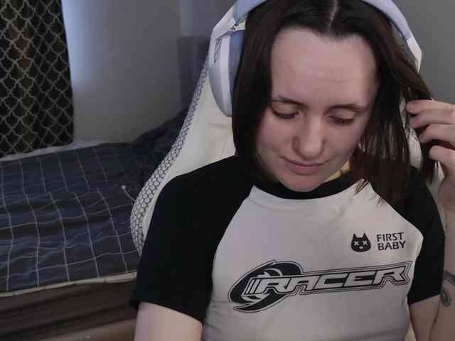 LunaL0ve webcam