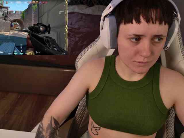 LunaL0ve webcam