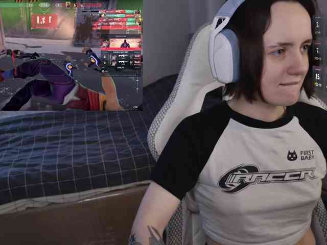 LunaL0ve webcam