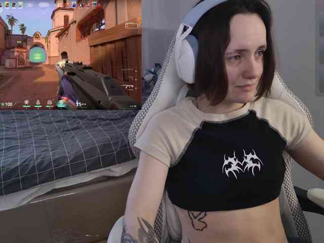 LunaL0ve webcam