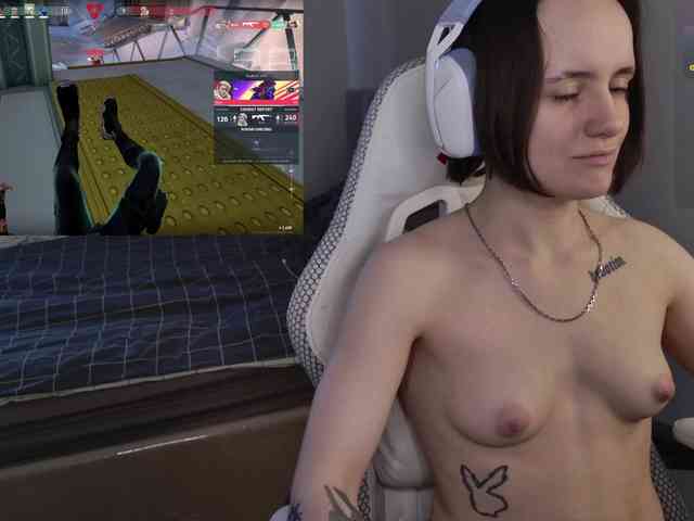 LunaL0ve webcam