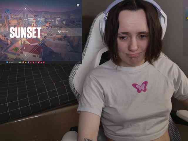 LunaL0ve webcam