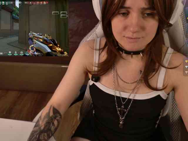LunaL0ve webcam