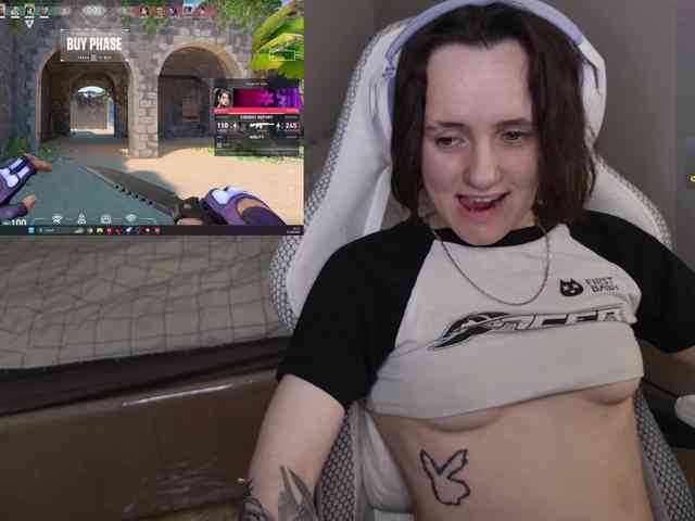 LunaL0ve webcam