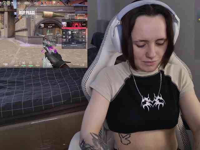 LunaL0ve webcam