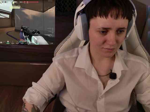 LunaL0ve webcam