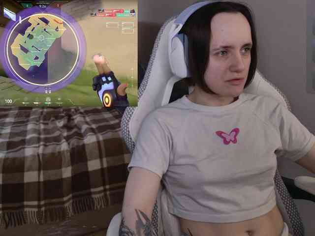 LunaL0ve webcam