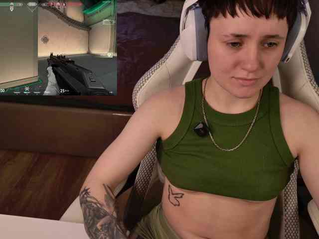 LunaL0ve webcam