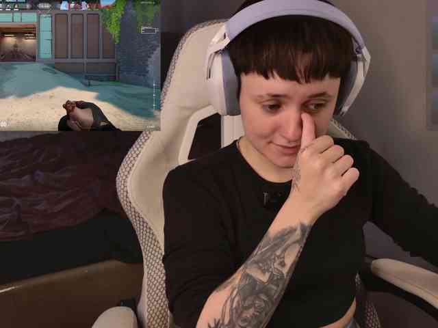 LunaL0ve webcam