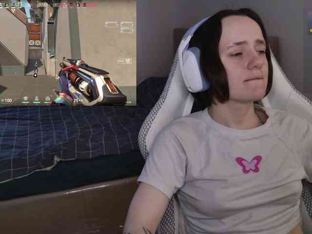 LunaL0ve webcam